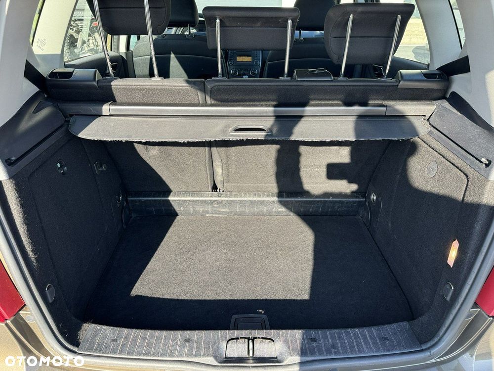 Mercedes-Benz Klasa A 160 Classic BlueEff EU5 - 23