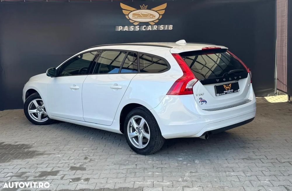 Volvo V60 D3 Geartronic Linje Business - 3