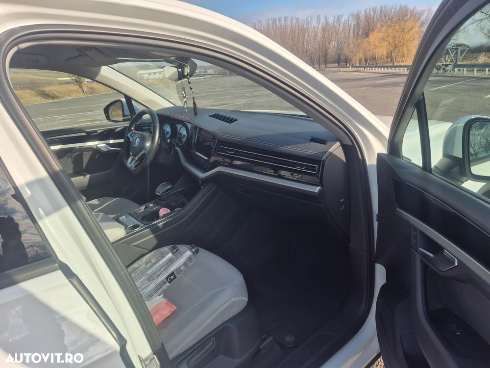 Volkswagen Touareg V6 TDI Atmosphere - 3