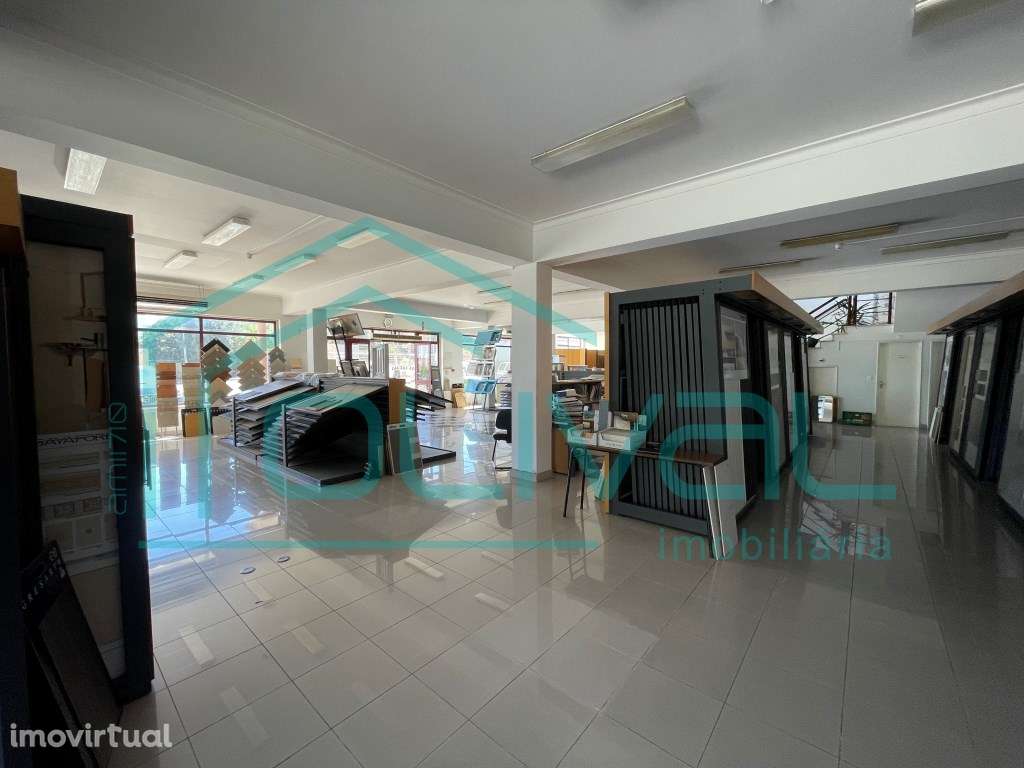 Espaço comercial com armazém - Grande imagem: 5/39