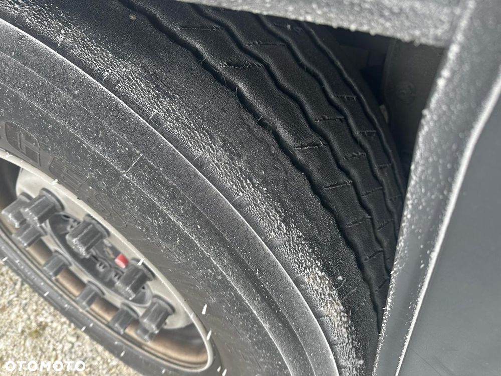 Schmitz Cargobull - 25