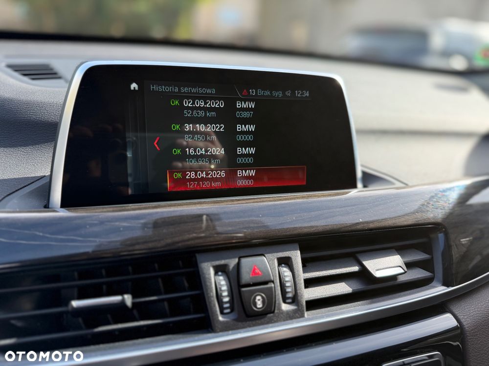 BMW X1 xDrive20i Sport Line - 40