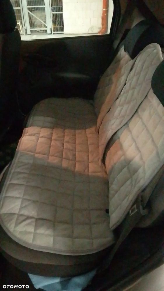 Fiat Punto 1.2 8V - 7