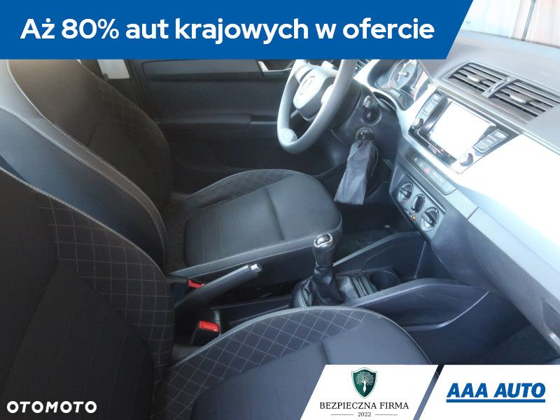 Skoda Fabia - 10