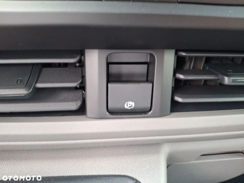 Volkswagen Transporter - 33