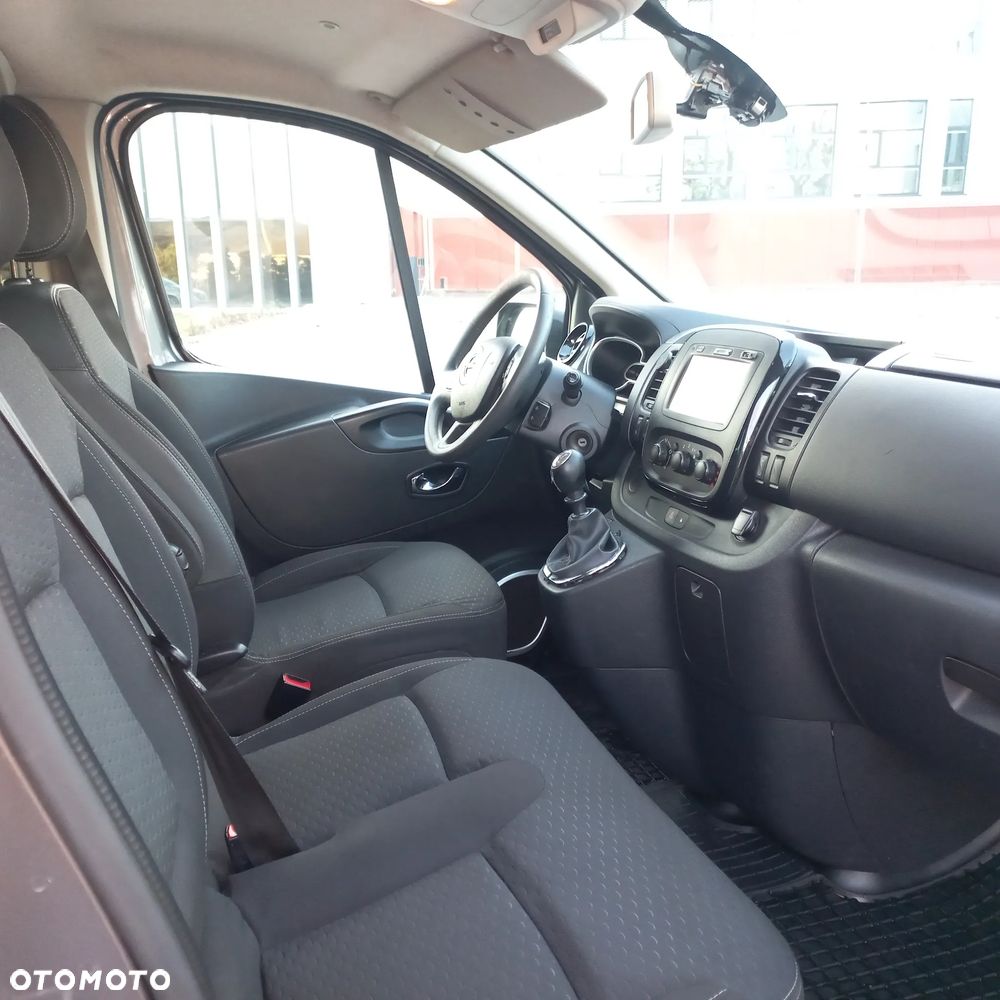 Opel Vivaro L2H1 2,9t Elegance Business - 10