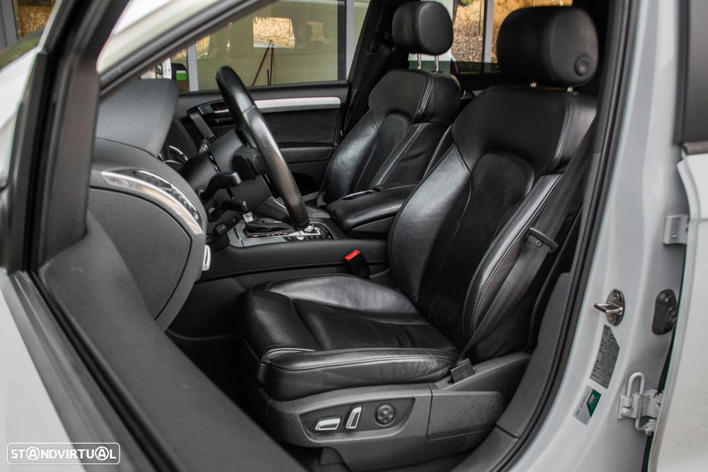 Audi Q7 3.0 V6 TDi quattro Tiptronic - 27