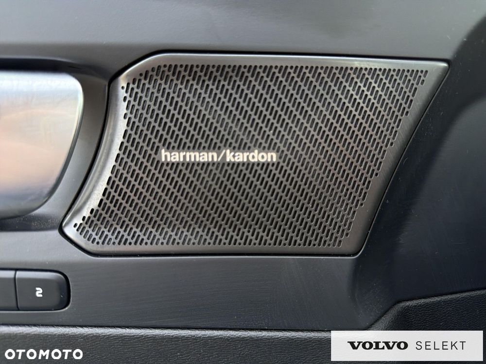 Volvo XC 40 - 23