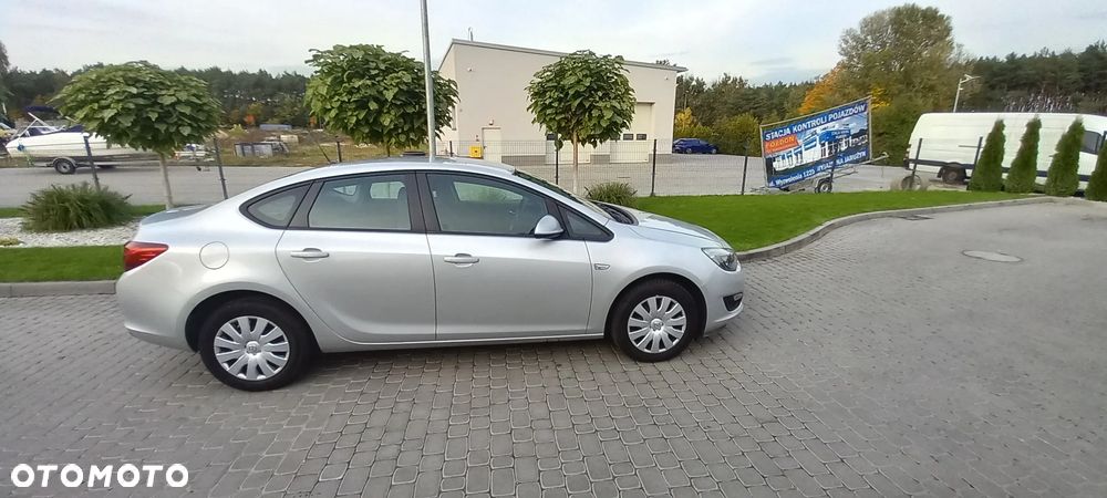 Opel Astra - 2