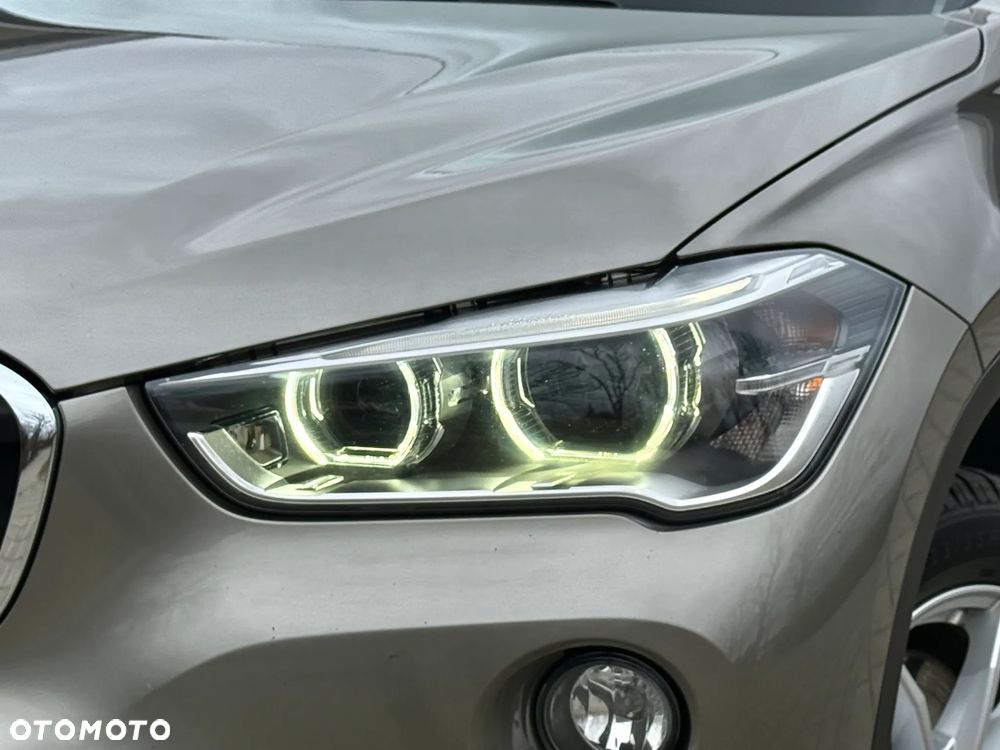 BMW X1 xDrive20d xLine sport - 32