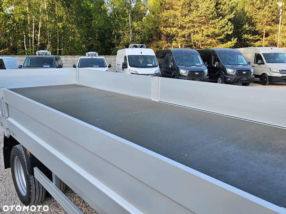 Volkswagen CRAFTER na BLIŹNIAKU 5.4m paczka NOWY LEDY Od ręki - 25