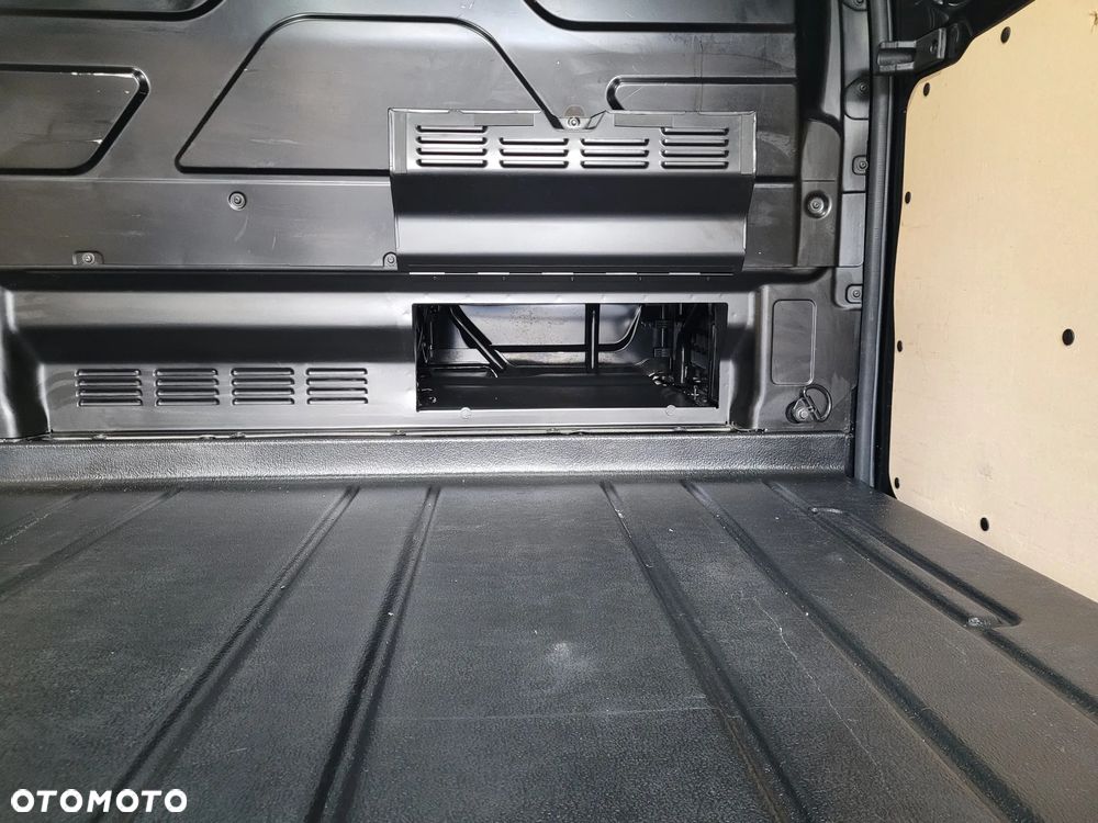 Ford Custom LEDY KAMERA KLIMA WEBASTO FV23% - 17