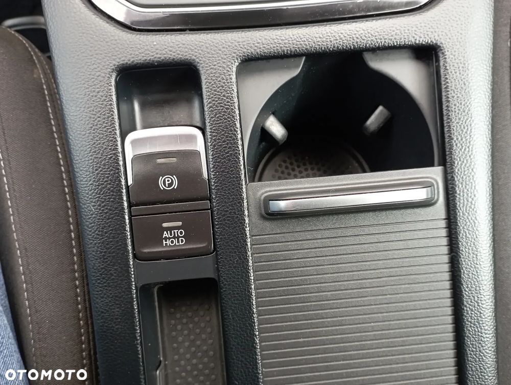 Volkswagen Passat Variant 2.0 TDI SCR Business Plus DSG - 23