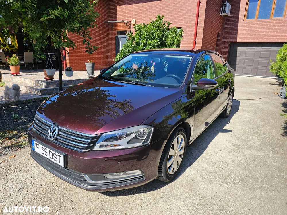 Volkswagen Passat - 4