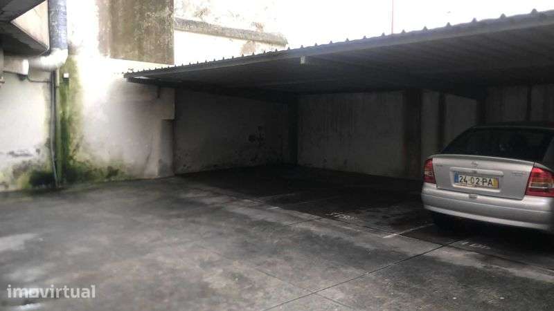 Lugar de estacionamento disponível para aluguer no Centro do Porto! - Grande imagem: 2/8