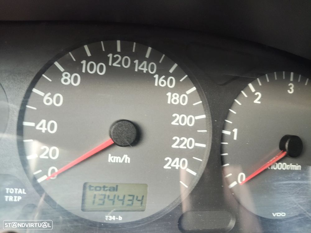 Toyota Avensis S/D 2.0 D4D Sol EC - 15