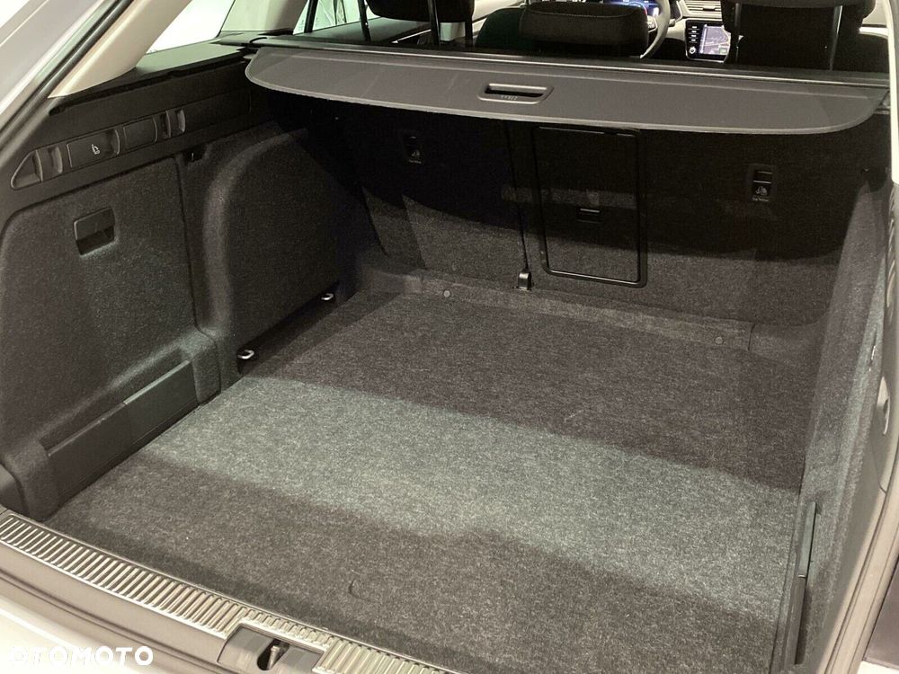 Skoda Superb 1.5 TSI Ambition DSG - 30