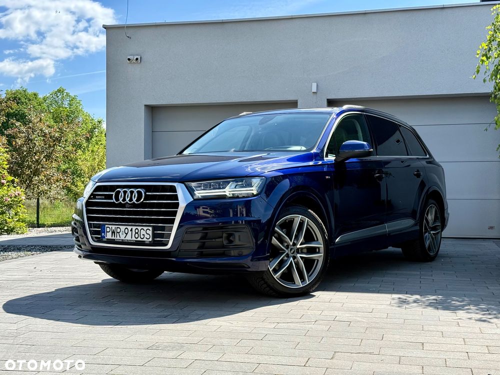 Audi Q7 - 1