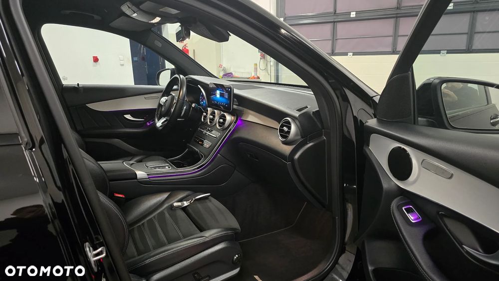 Mercedes-Benz GLC 300 de 4Matic 9G-TRONIC AMG Line Plus - 8
