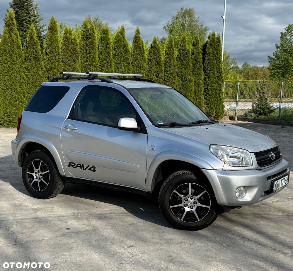 Toyota RAV4 2.0 VVT-i Sol - 3