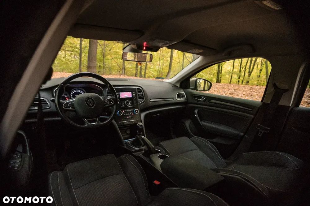 Renault Megane 1.6 SCe Zen - 17