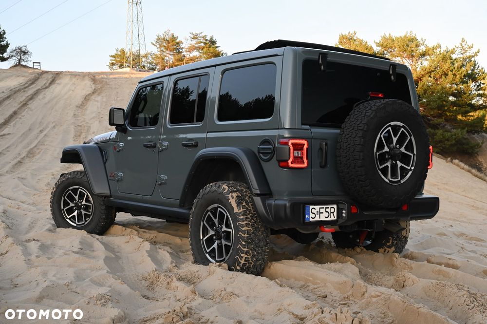 Jeep Wrangler - 13