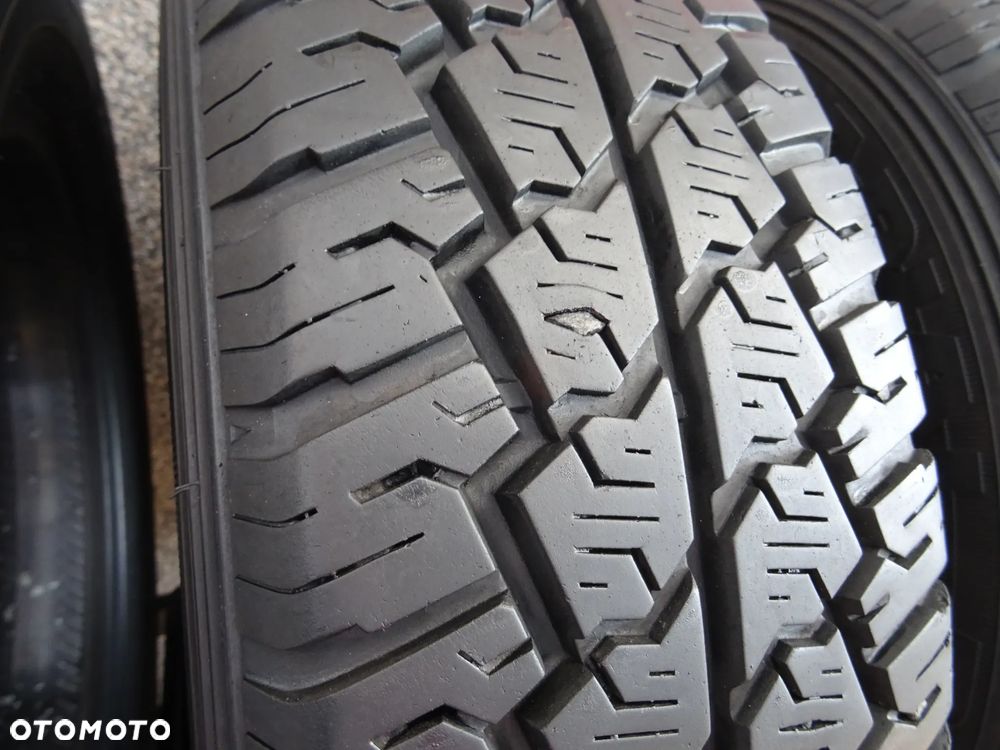 195/70/r15c 104/102R Hankook Radial RA10 - 4