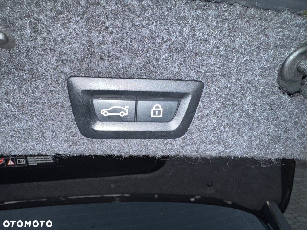 BMW Seria 5 528i - 16