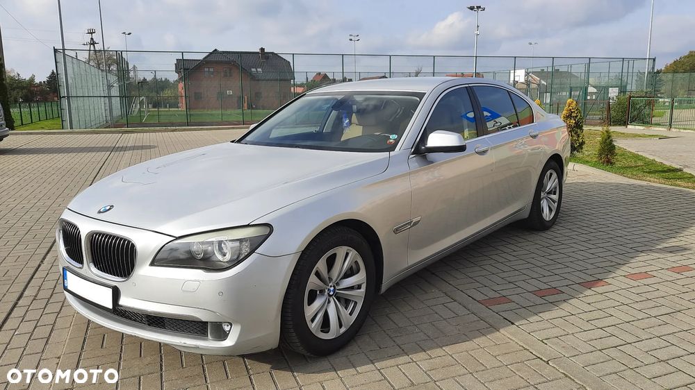 BMW Seria 7 750i - 3