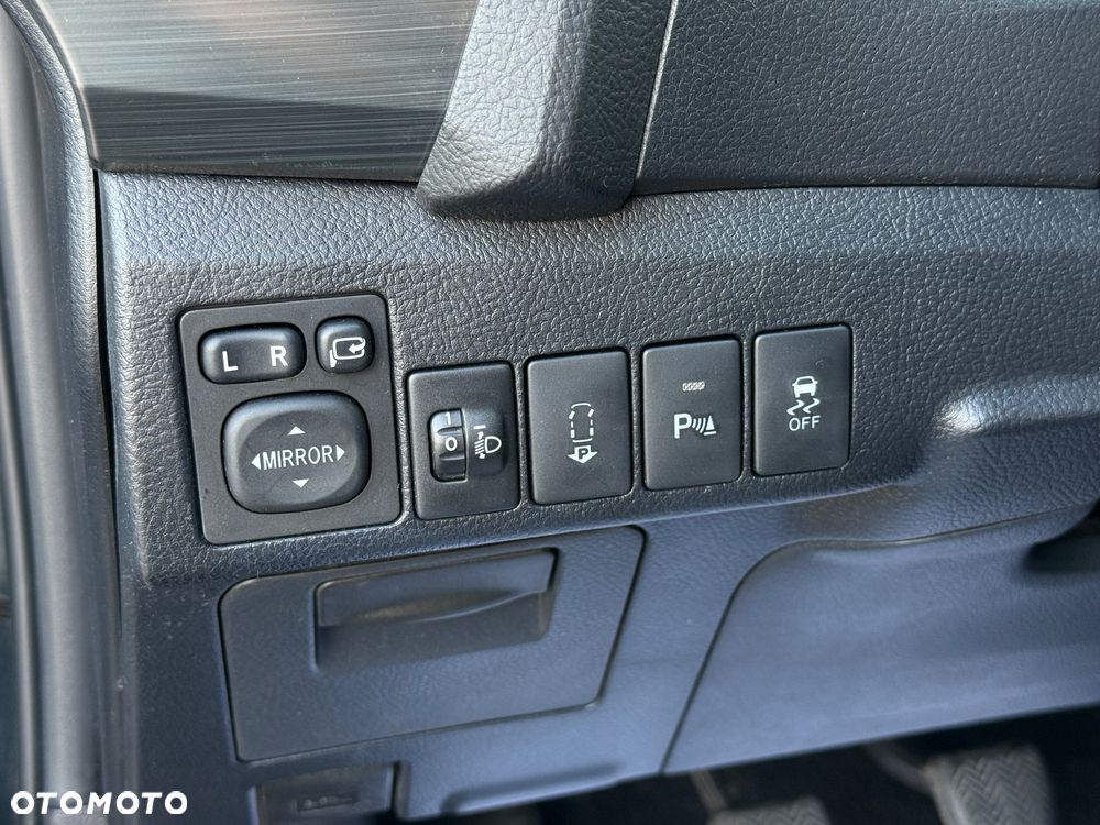 Toyota Auris 1.6 Life+ - 16