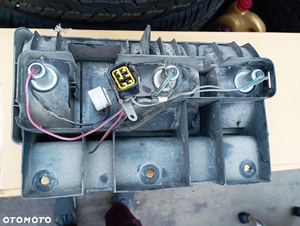 LAMPA TYLNA prawa ISUZU L35,N35,M21,P65,P75 - 2