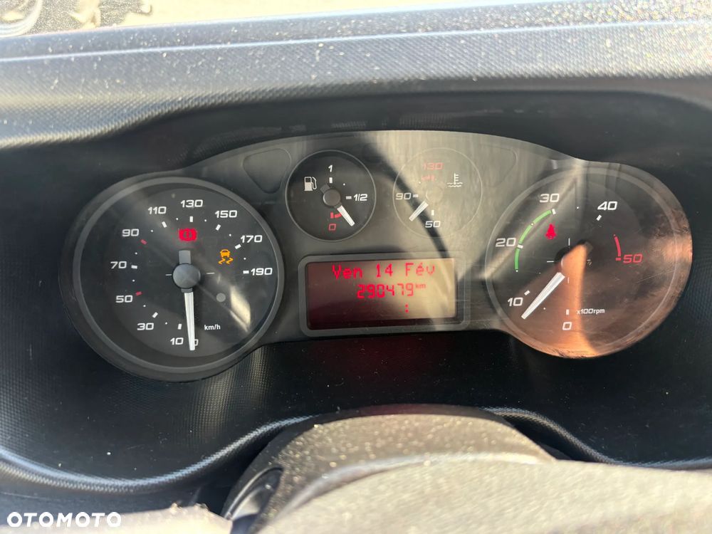 Iveco 35C13,,35C14,,35C15,,35C16 IVECO DAILY CHLODNIA KONTENER PODWOZIE DO ZABUDOWY KIPER WYWROT KILKANASCIE SZTUK DUZY WYBOR 35C13,,35C14,35C15,35C16 - 6