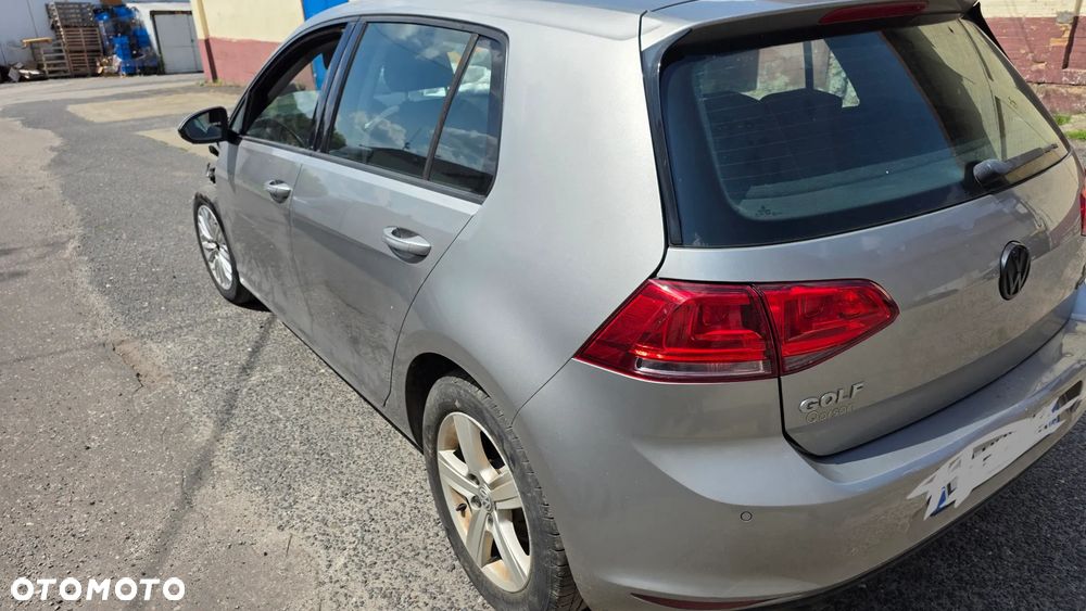 Volkswagen Golf 1.4 TSI ACT BlueMotion Technology DSG Highline - 4