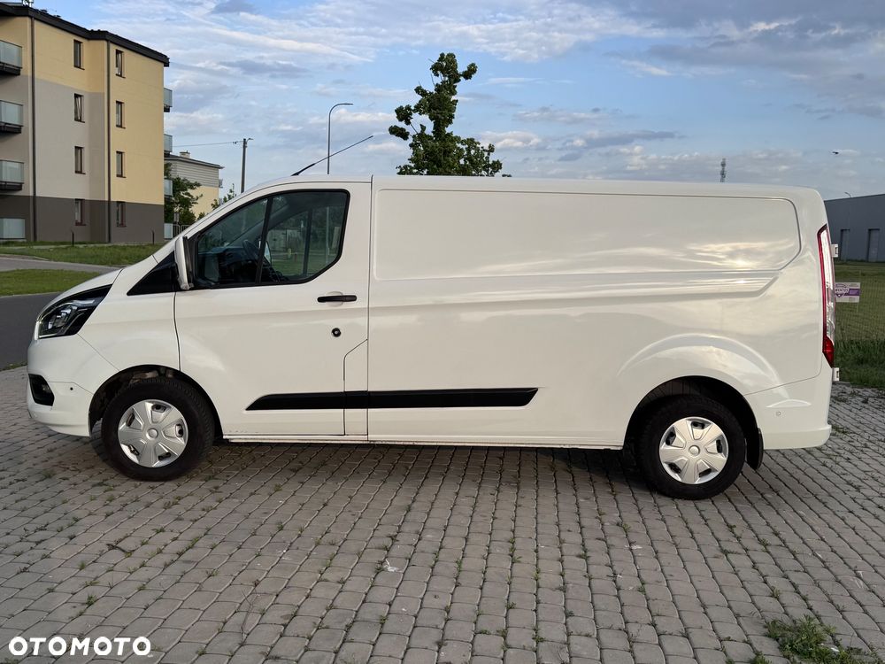 Ford TRANSIT CUSTOM - 4