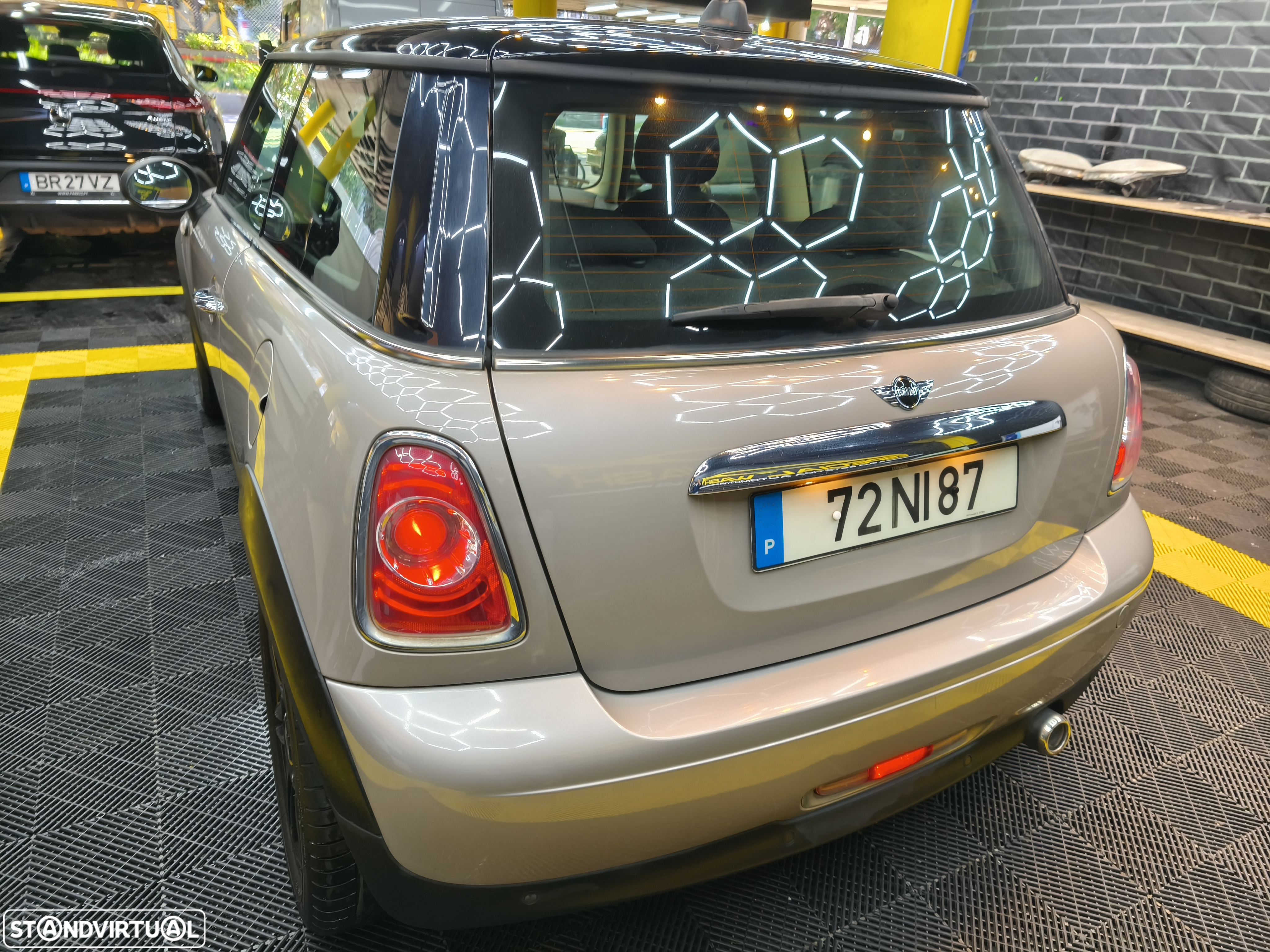 MINI 3 Portas One D - 8