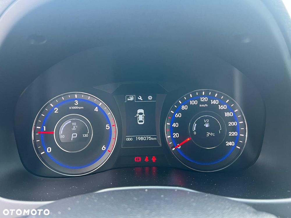 Hyundai i40 Kombi blue 1.7 CRDi DCT Premium - 23