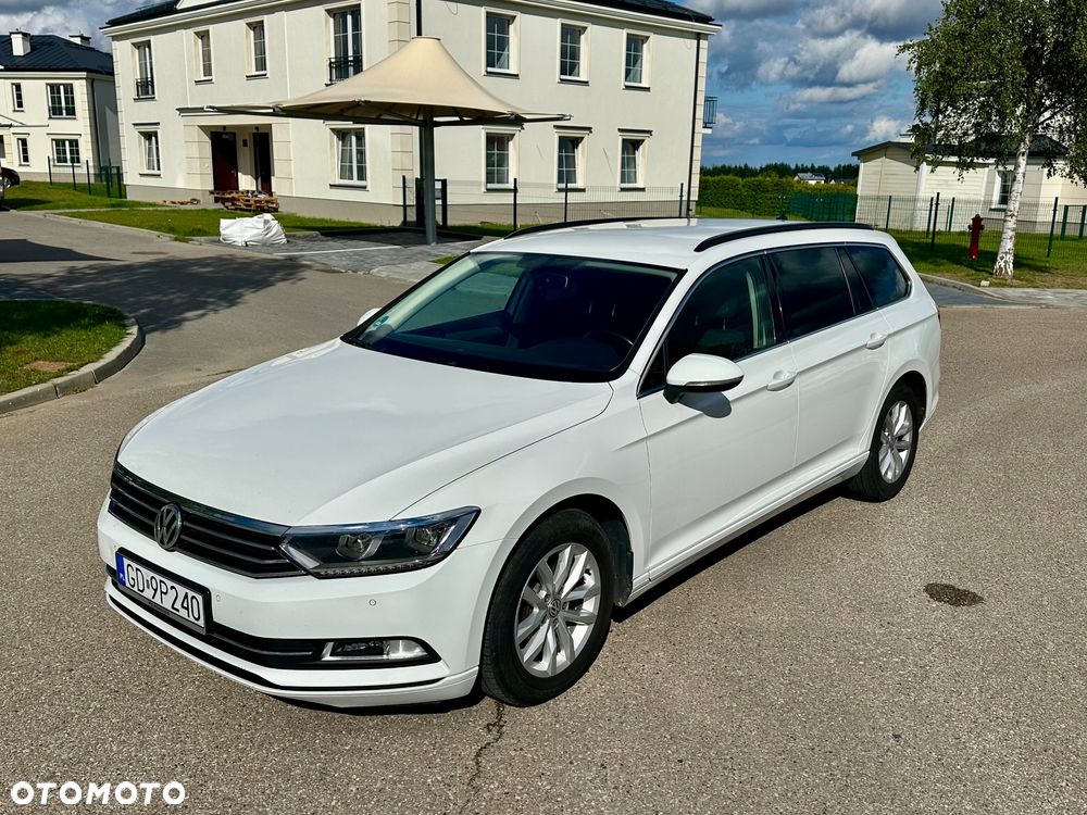 Volkswagen Passat 2.0 TDI (BlueMotion Technology) DSG Comfortline - 19