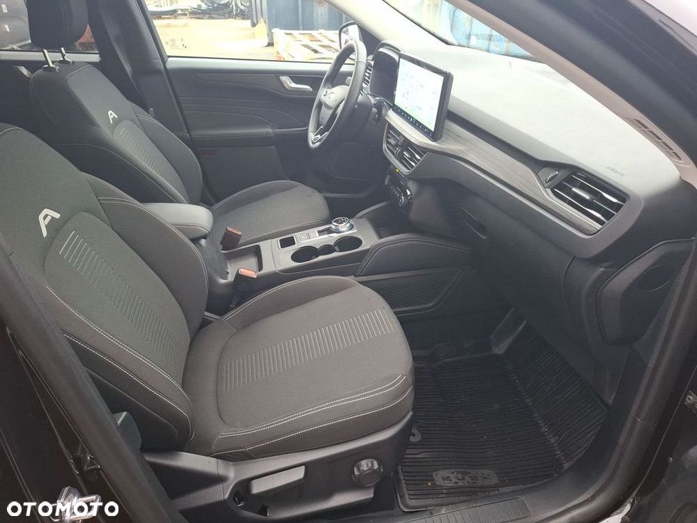 Ford Kuga 2025 photo 4