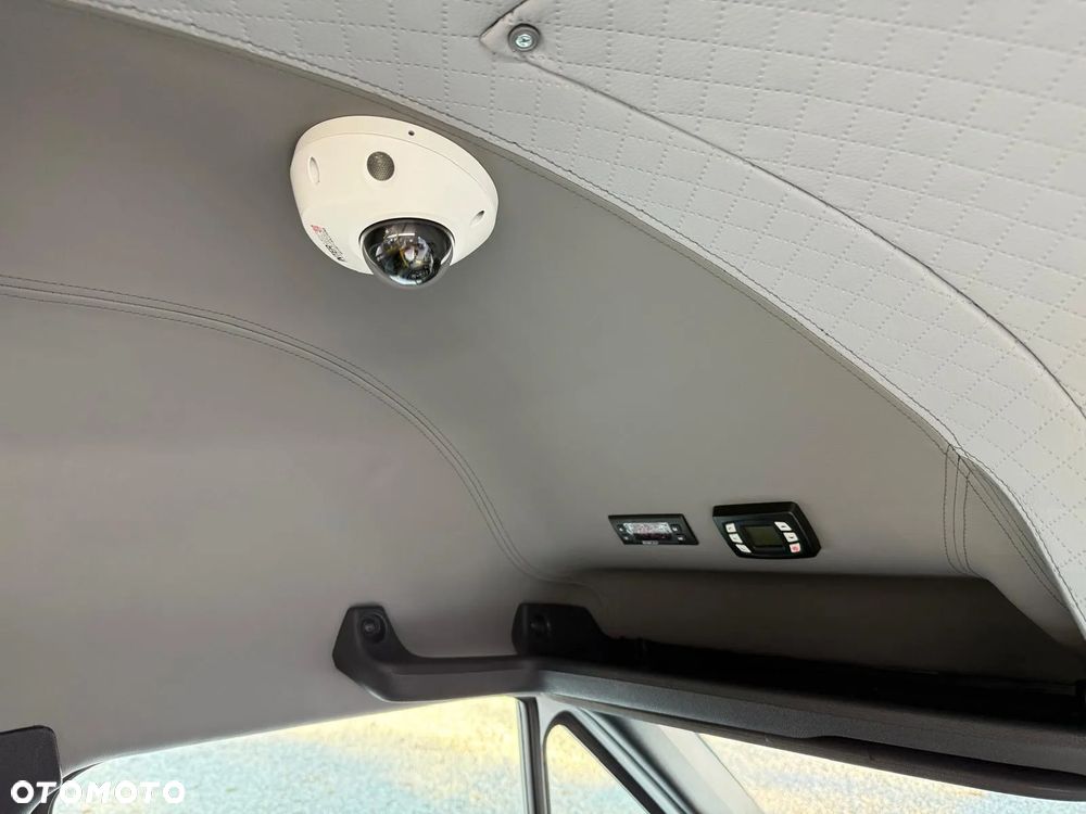 Mercedes-Benz Sprinter 519 - 15