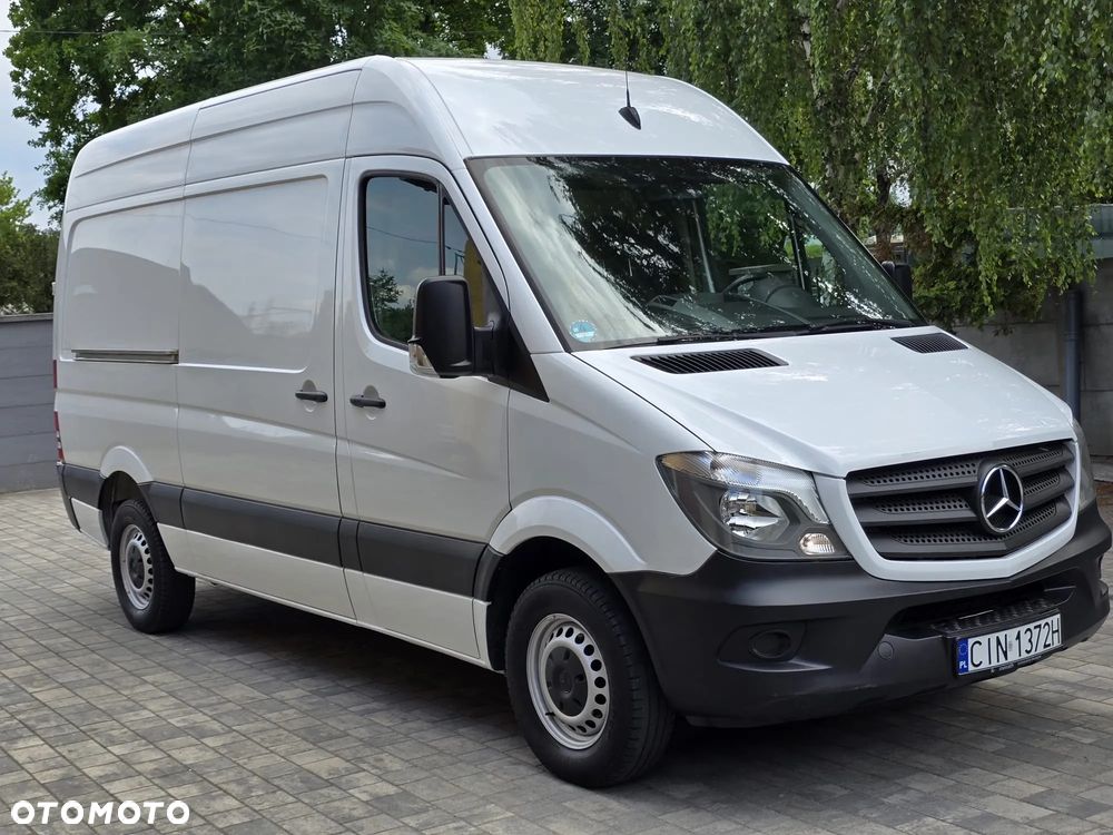 Mercedes-Benz Sprinter - 4