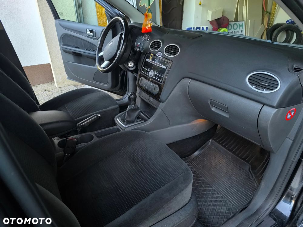 Ford Focus 1.8 TDCi Ghia - 7