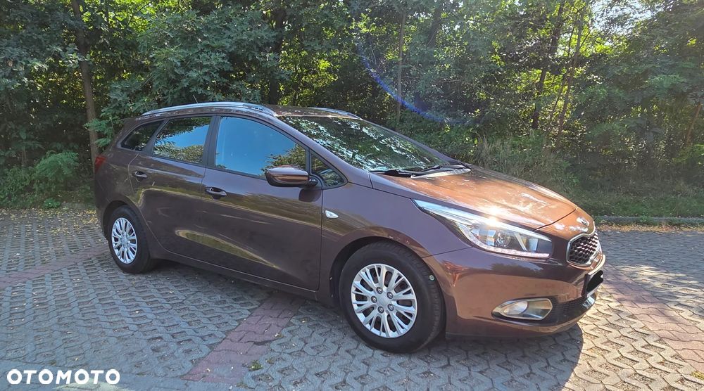 Kia Ceed - 1