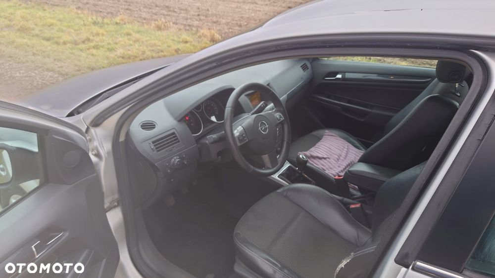 Opel Astra 1.6 Cosmo - 25