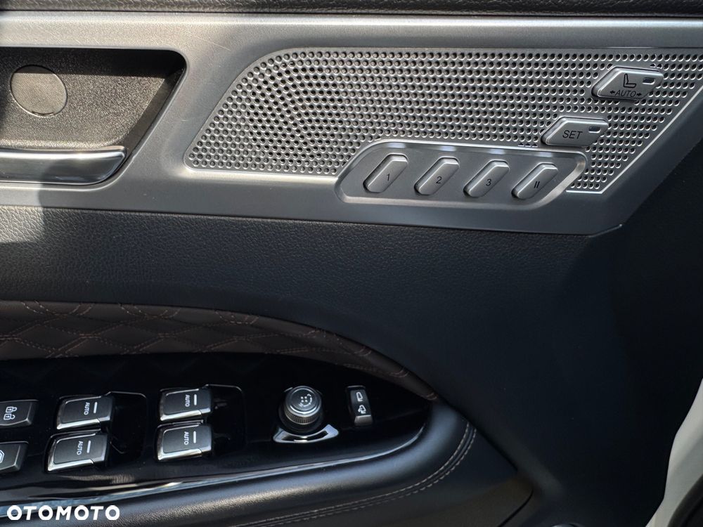 SsangYong/KGM Rexton - 23