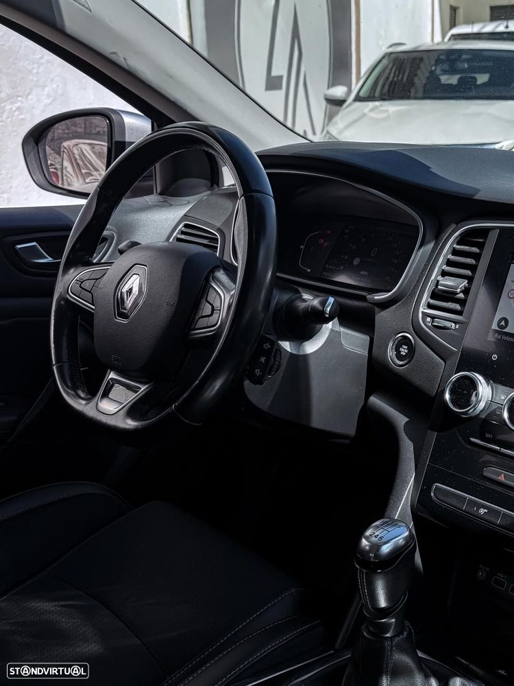 Renault Mégane Sport Tourer 1.5 Blue dCi Intens - 12