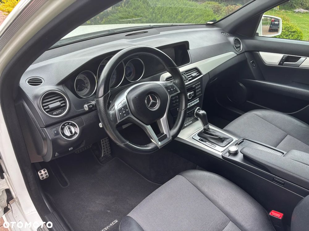 Mercedes-Benz Klasa C 250 CDI DPF Automatik BlueEFFICIENCY Avantgarde - 12