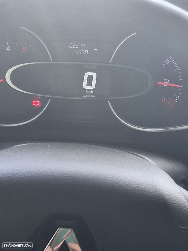 Renault Clio Sport Tourer 1.5 dCi Limited - 4