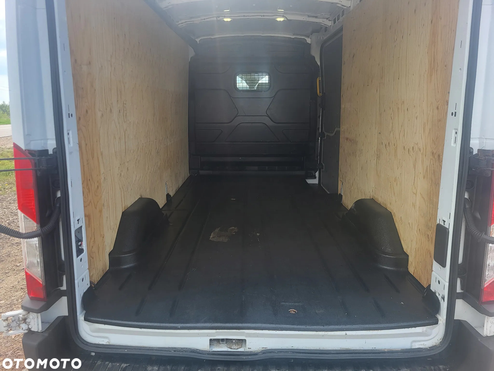 Ford Transit - 31