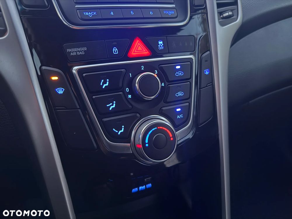 Hyundai i30 - 18