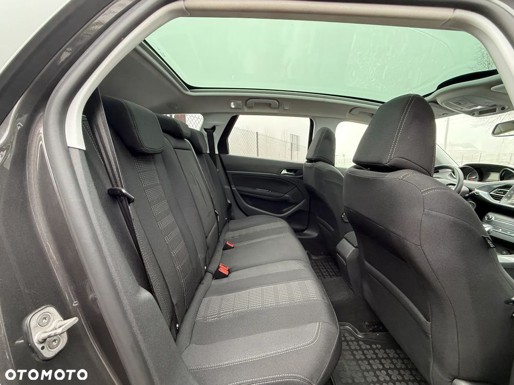 Peugeot 308 1.2 PureTech GPF Allure Pack S&S EAT8 - 33